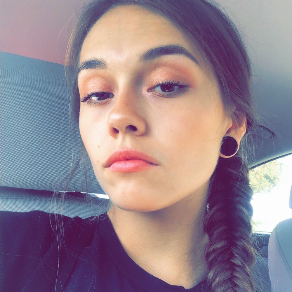 Meet your Posher, Sara